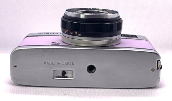 Olympus Trip 35 Lush Lilac 108 - Image 10