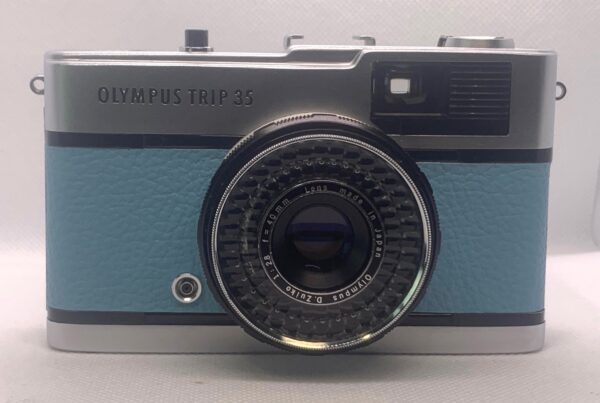 Olympus Trip 35 Sky Blue 426 - Image 3