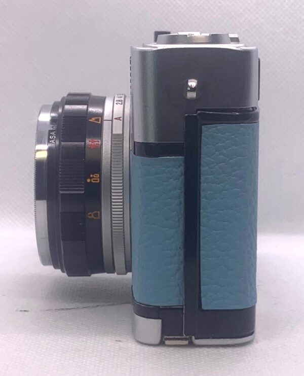 Olympus Trip 35 Sky Blue 426 - Image 5