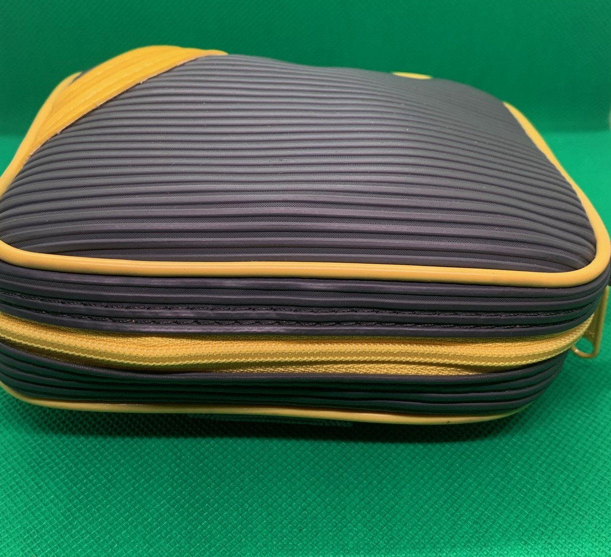 Retro Vintage Camera Bag Circa Late 1980's - Image 3